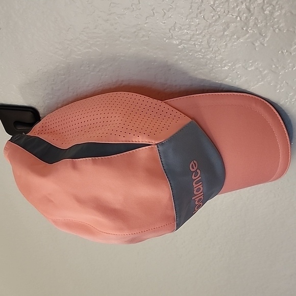 New Balance Laser Running Cap - Coral and Grey - Picture 2 of 8